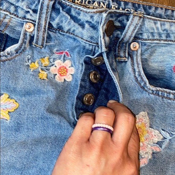 AMERICAN EAGLE floral embroidered denim mini high - Picture 6 of 8